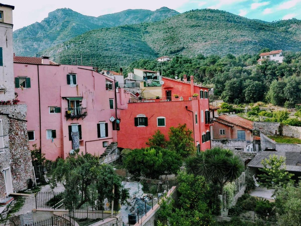 Appartamento San Martino Toirano Eksteriør bilde