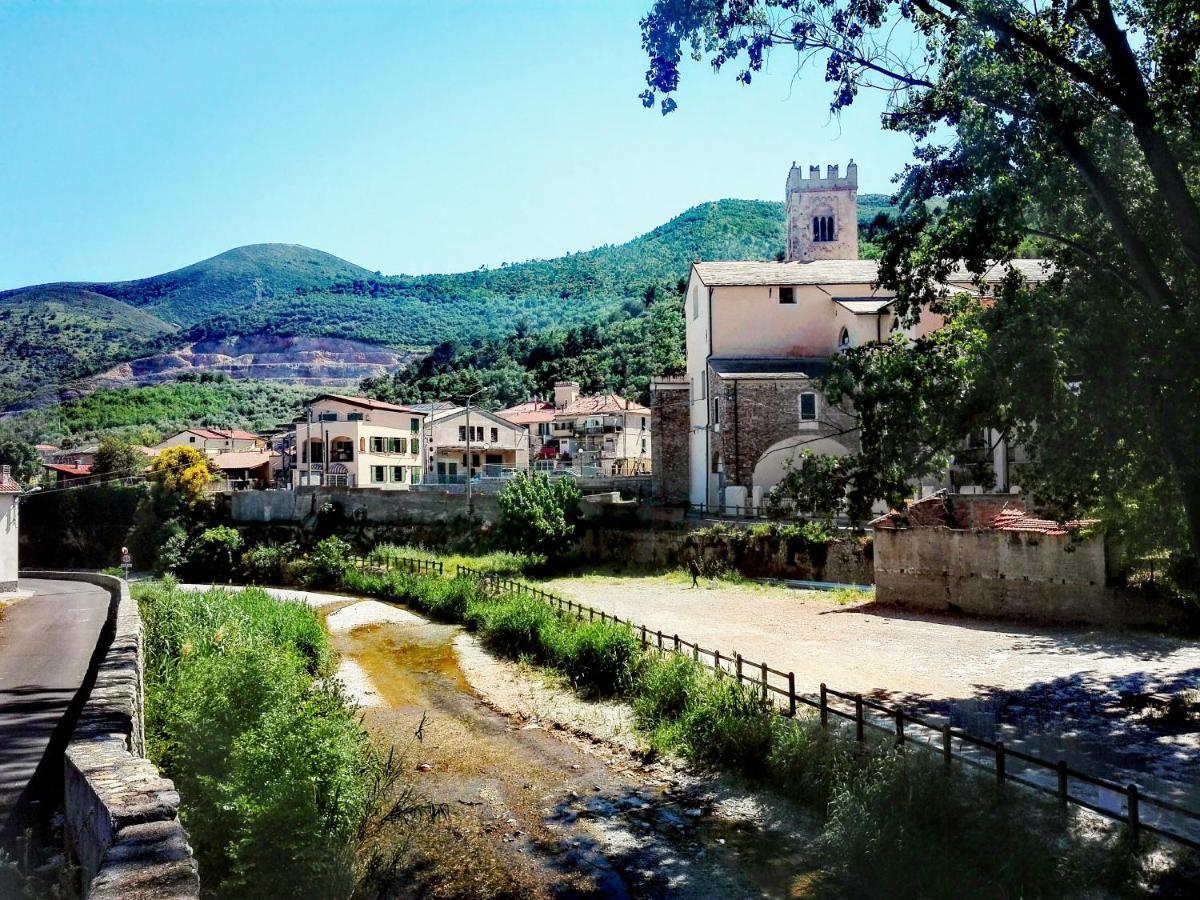 Appartamento San Martino Toirano Eksteriør bilde
