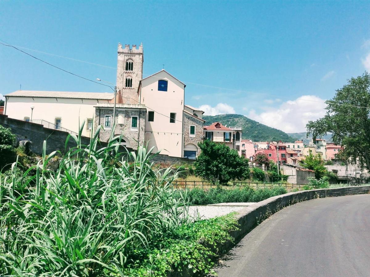 Appartamento San Martino Toirano Eksteriør bilde